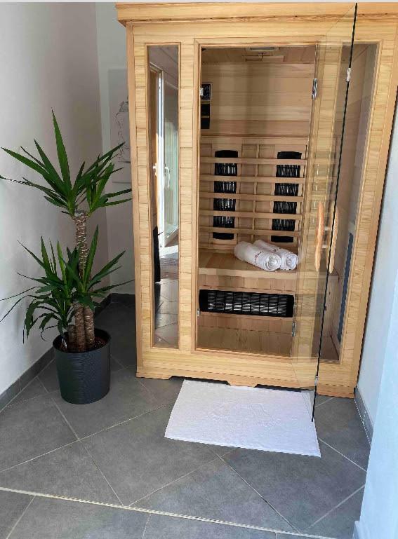 Lovely Apartment In Nature With Sauna! ポストイナ エクステリア 写真